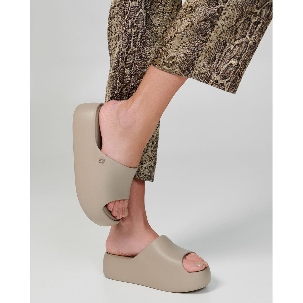 Melissa Melissa Free Platform Slide Ad PLATFORM BJ961 DARK BEIGE