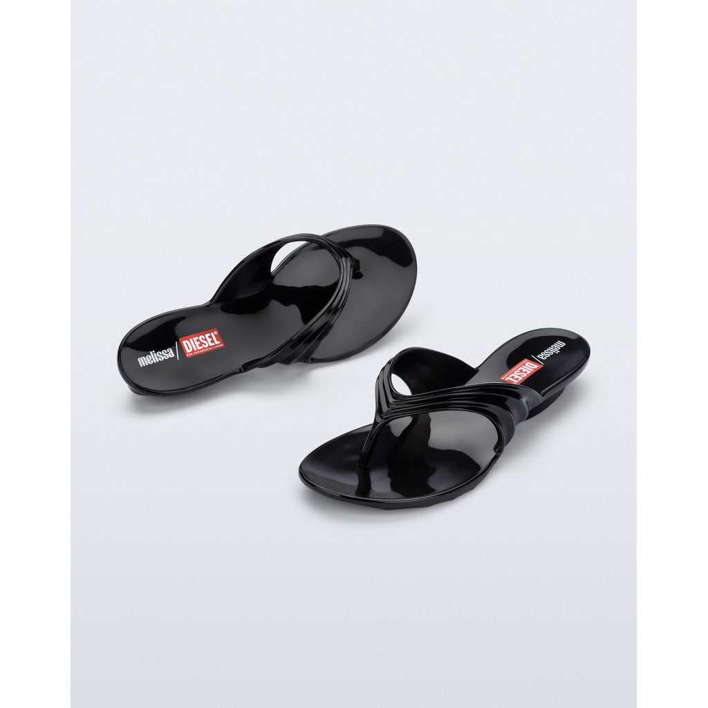 Melissa Quantum Thong x Diesel AD - BLACK – melissashoesnordics
